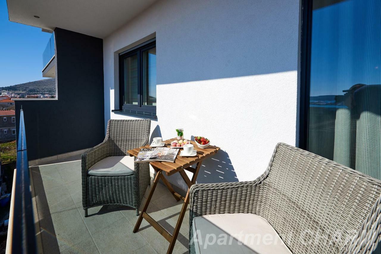 Luxury Apartment Charm With Pool Trogir Exterior foto